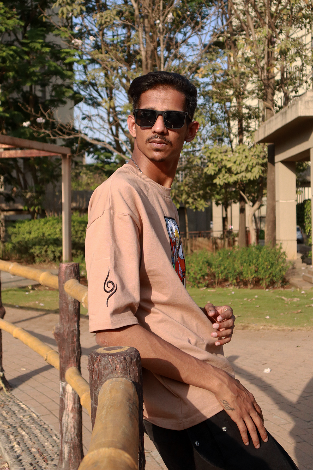 Konoha’s Duo Beige Oversized T-Shirt — Embroidered