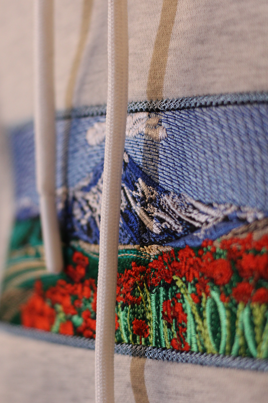 Mountain Escape Off-White Oversized Hoodie — Embroidered