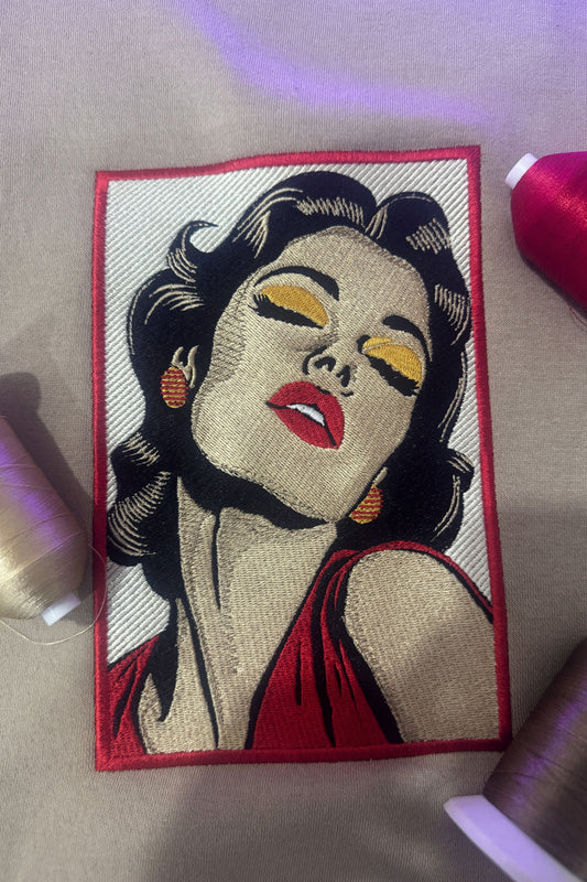 Lady Madona - Oversized Sweatshirt