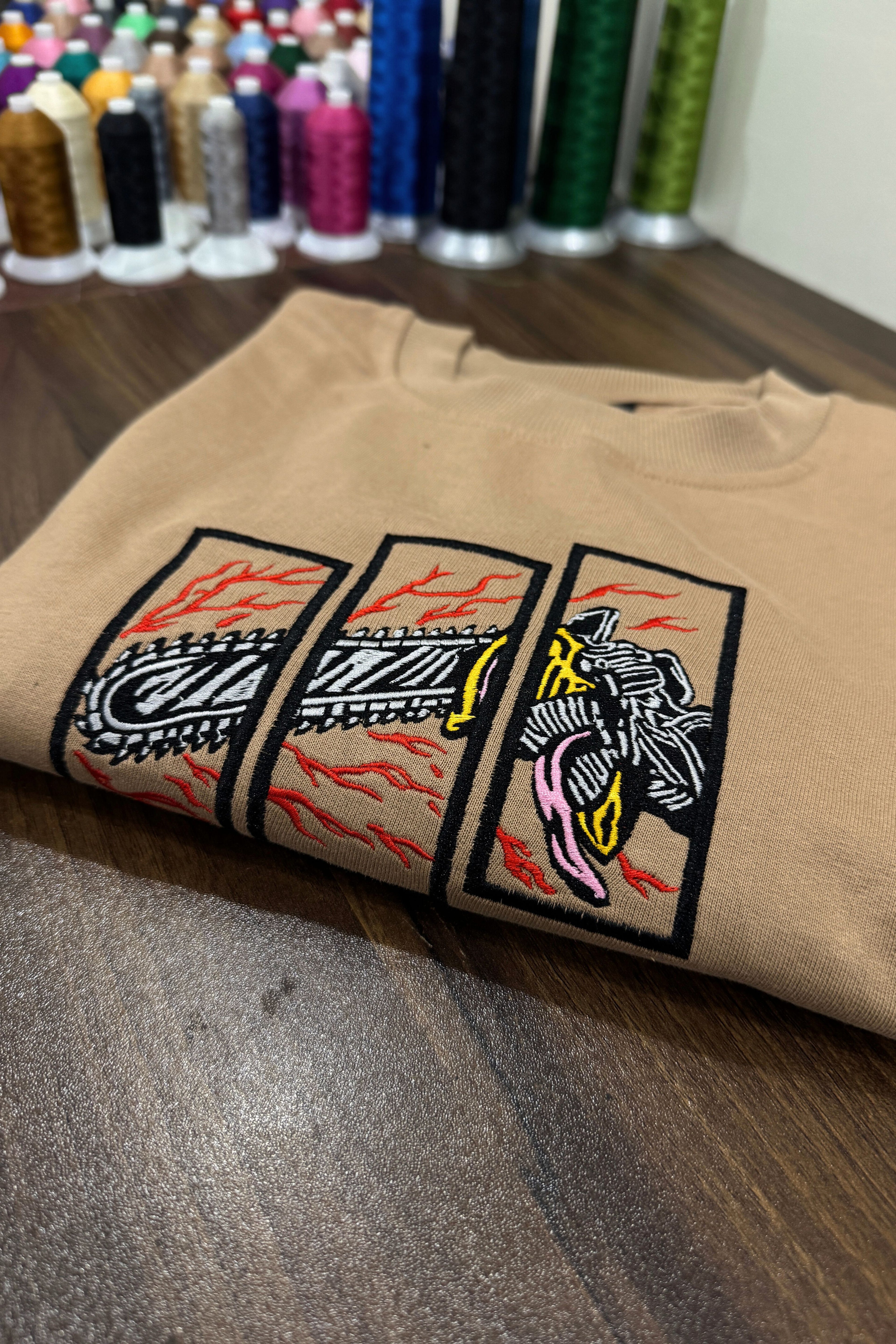 Chainsaw Man - Beige Oversized T-Shirt