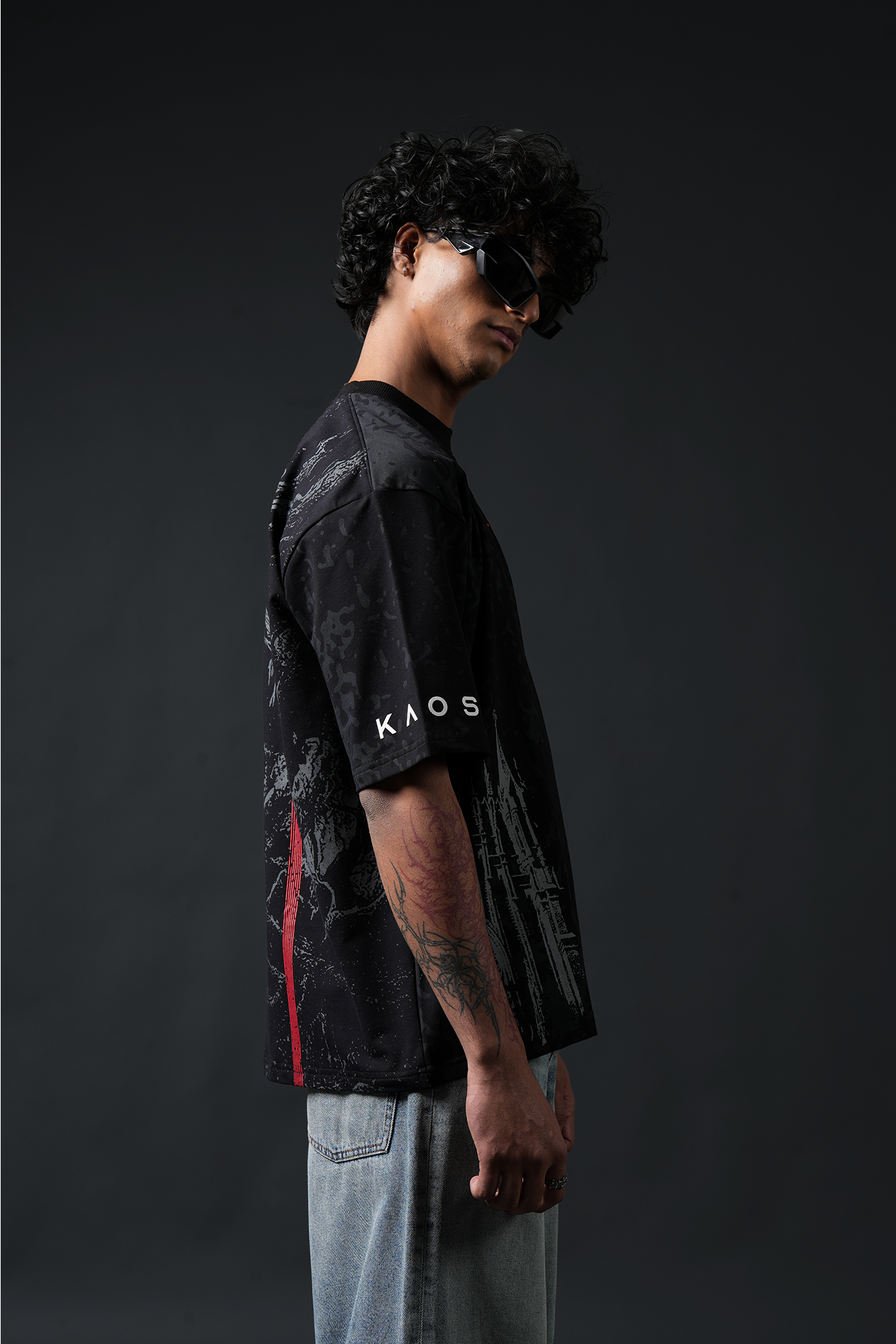 Beyond Fear - Oversized T-Shirt