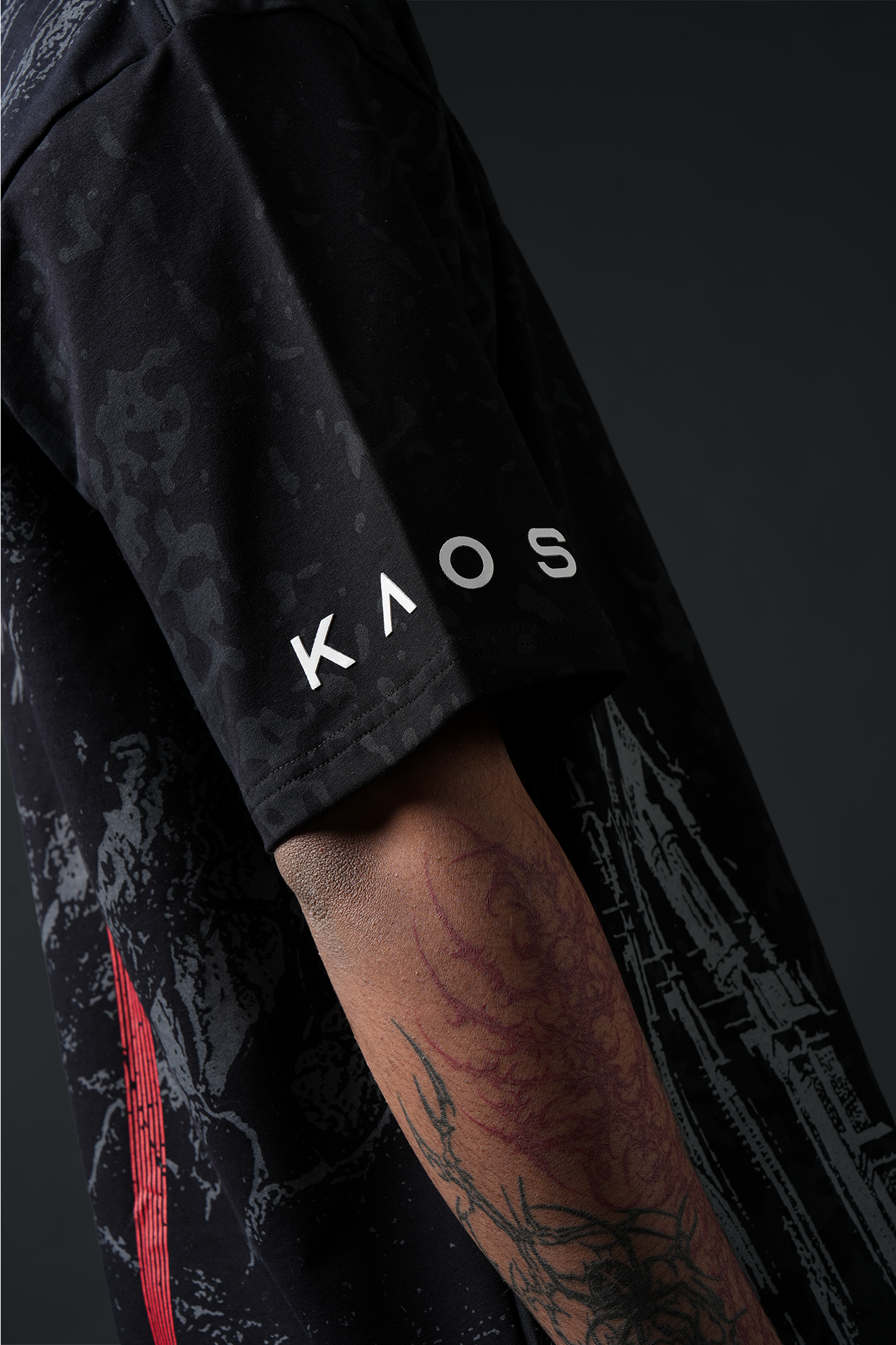 Beyond Fear - Oversized T-Shirt