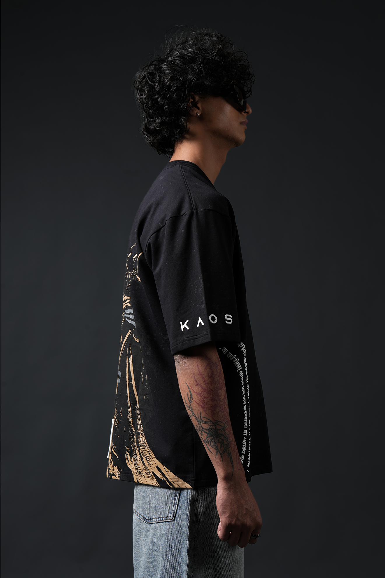 Divine Love T-Shirt - Mahadev & Sati