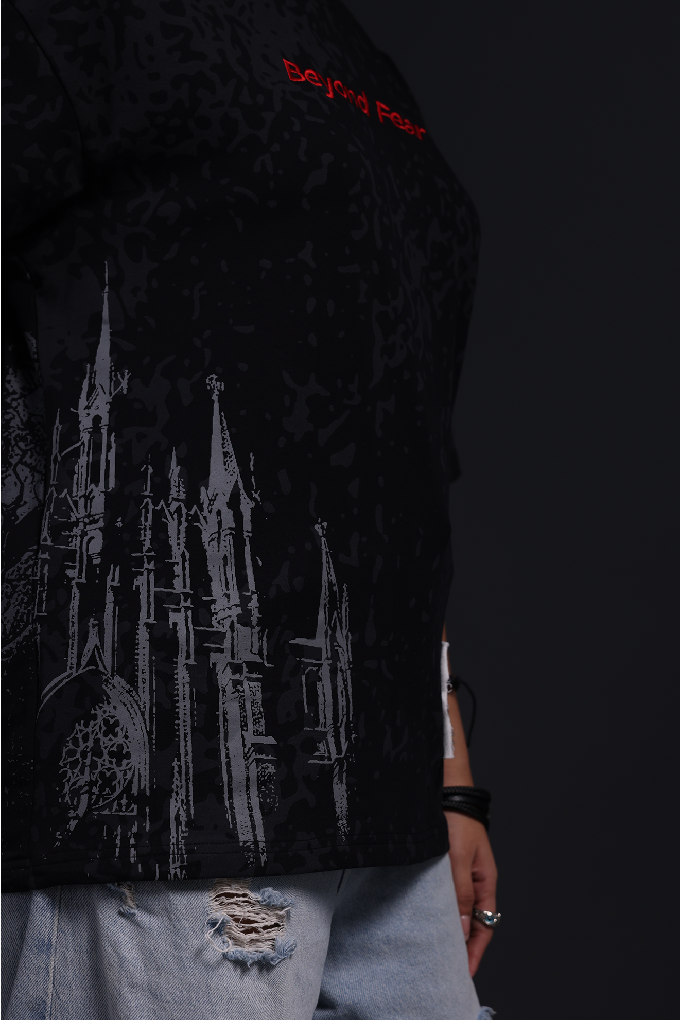 Beyond Fear - Oversized T-Shirt